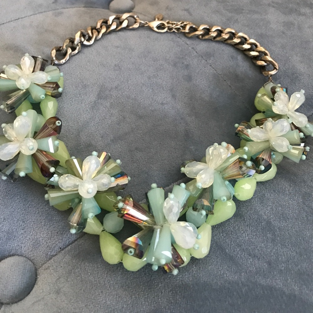 🆕ZARA statement piece necklace - Picture 3 of 3